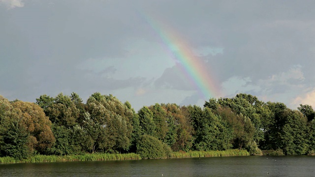 彩虹在自然界中