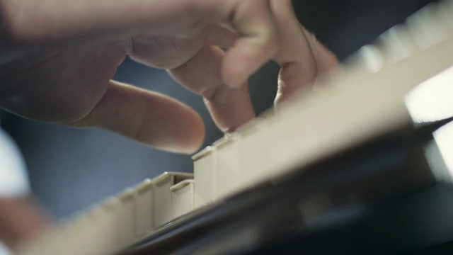 詳情圖-鋼琴家作曲
