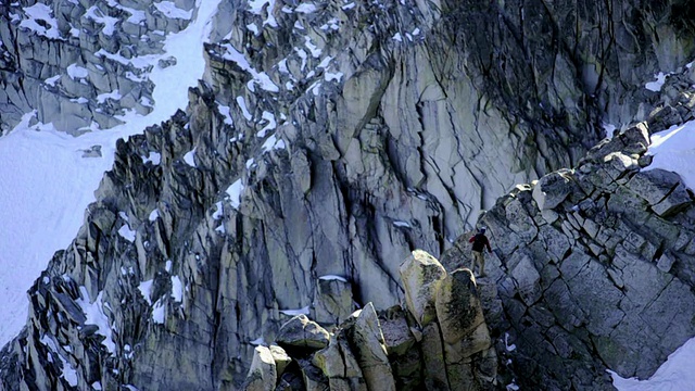 詳情圖-登山者在嶺