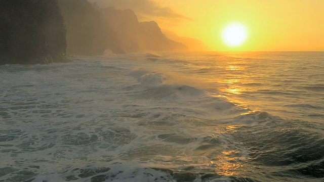 夏威夷海浪无人机无人机航拍