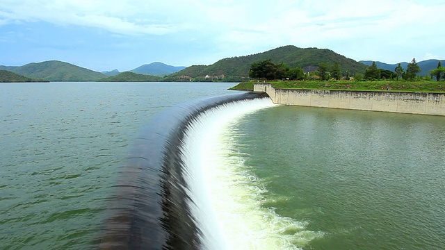 水力发电大坝