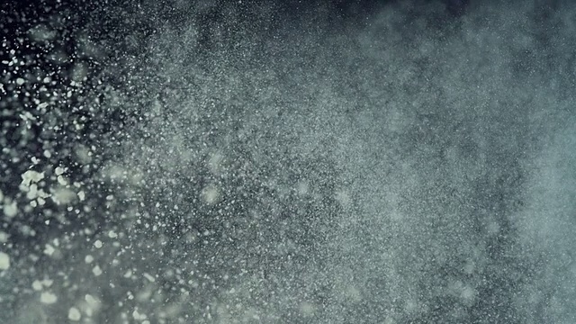 灰塵和碎片，慢鏡頭
