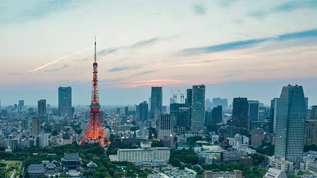 东京塔昼夜时间流逝