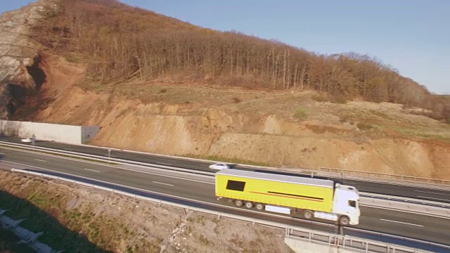 詳情圖-高速公路航拍視頻