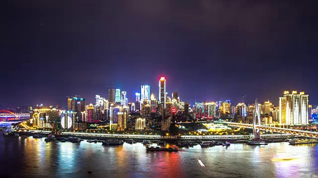 详情图-从河边看重庆的夜景和天际线。间隔拍摄