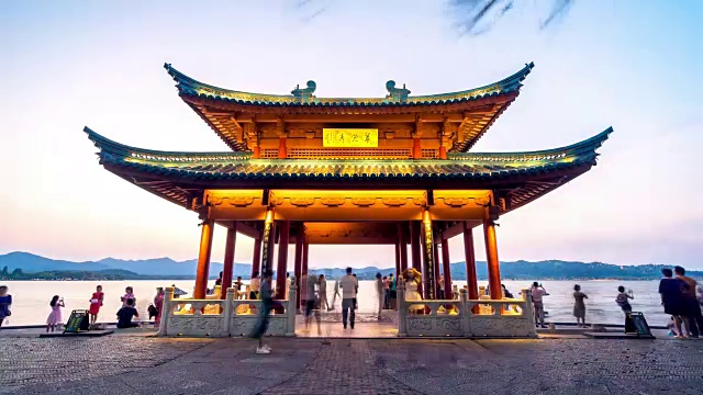 詳情圖-杭州西湖旁的古建筑。時間從早到晚