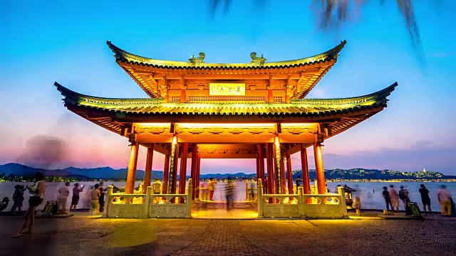 詳情圖-杭州西湖旁的古建筑。時間從早到晚