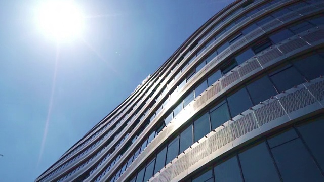 詳情圖-重慶現(xiàn)代抽象建筑與陽光