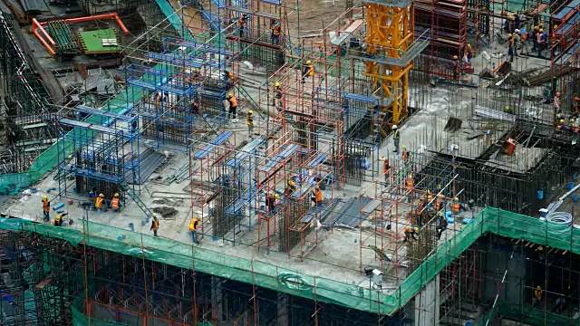 详情图-延时起重机正在施工和建造中