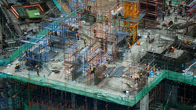 详情图-延时起重机正在施工和建造中