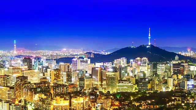 詳情圖-美麗的夜晚城市，韓國(guó)首爾的城市景觀，首爾塔現(xiàn)代建筑和夜間建筑