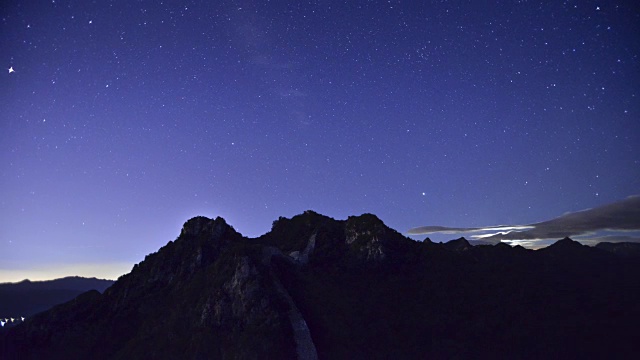 中国北京建口长城的星空