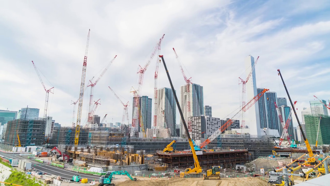 详情图-4K延时:现场施工起重机。