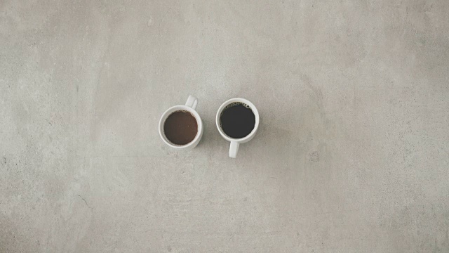 詳情圖-喝咖啡的人俯視圖