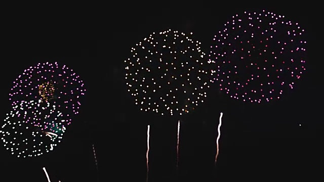 4 k:烟花表演