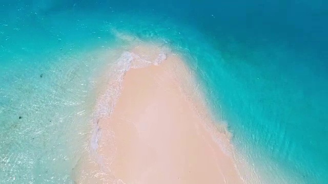 詳情圖-白色的沙灘和碧綠的海洋