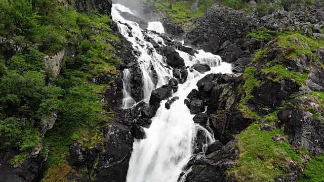 鸟瞰图。Latefossen瀑布挪威，Hordaland