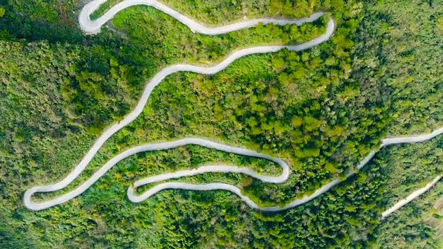 详情图-山路鸟瞰图