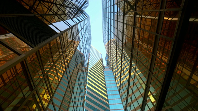 城市天际线建筑的POV视图。金融经济增长理念的现代商务区背景