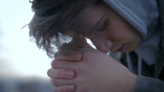 患有抑郁症的少年