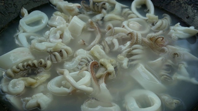 煮熟的鱿鱼