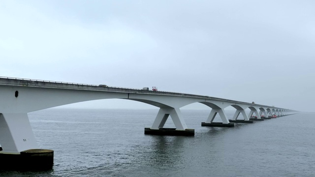 詳情圖-Zeelandbrug橋的時(shí)間流逝:荷蘭最長(zhǎng)的橋