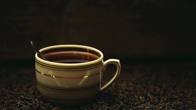 热红茶杯没人高清录像