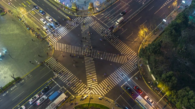 詳情圖-4K時間推移-交通十字路口在現(xiàn)代城市