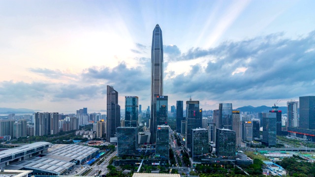 详情图-深圳现代建筑天际线从黄昏到夜晚的延时/中国深圳。