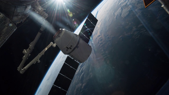 从太空看地球。真实的视频。没有CGI。来自国际空间站
