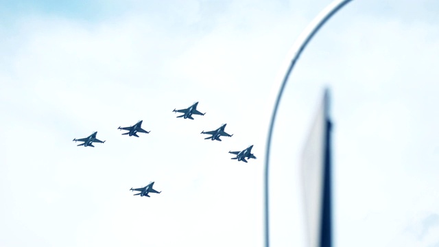 详情图-F16猎鹰编队飞行
