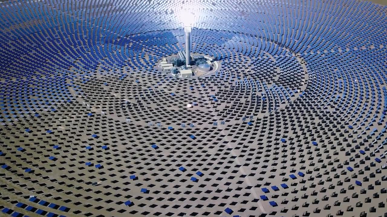 詳情圖-綠色能源太陽能熱電站4K視頻飛越