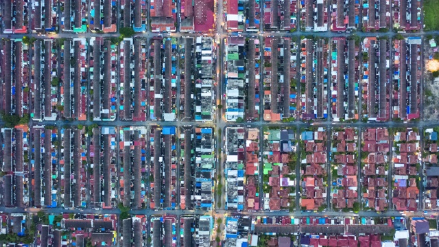 詳情圖-住宅區(qū)域或村莊在俯視圖上的時間推移
