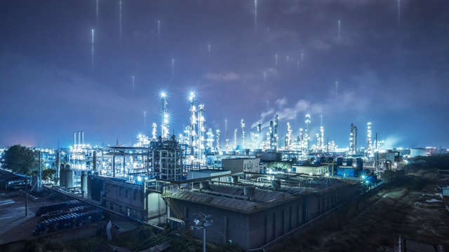 詳情圖-智能工廠概念的石油工廠