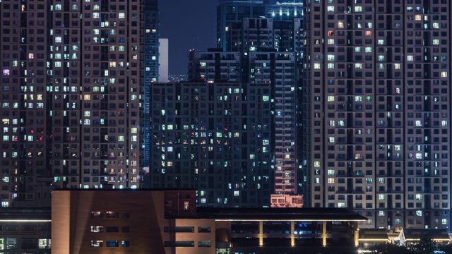 T/L MS ZI晚上的住宅区/中国北京