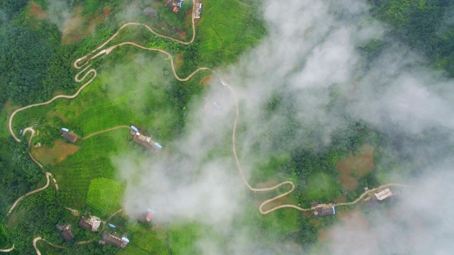 详情图-秦岭山村鸟瞰图，陕西，中国。