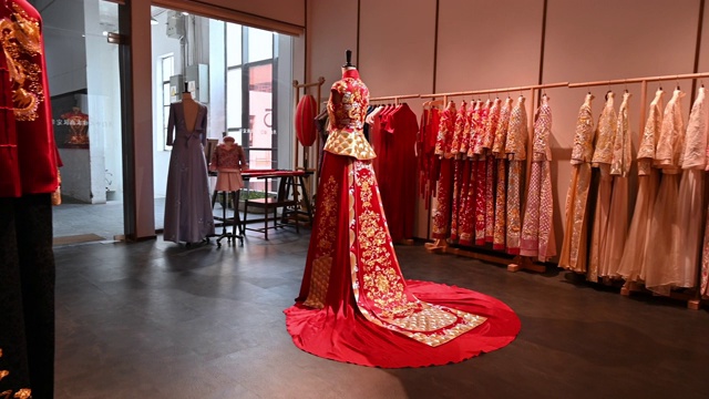 详情图-中国传统婚纱设计工作室