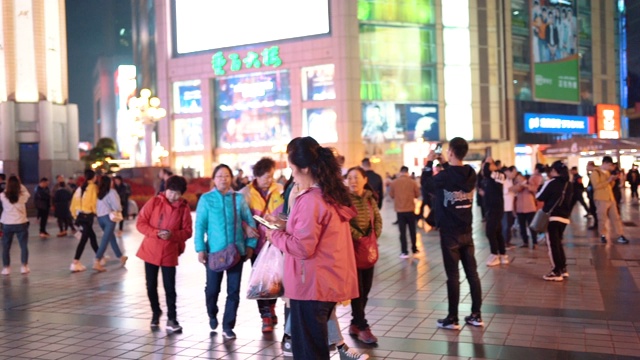 详情图-重庆购物街的慢镜头行人