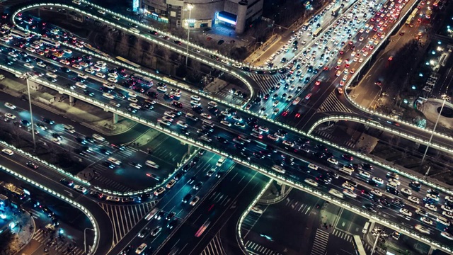 T/L ZO立交桥和夜间城市交通/北京，中国
