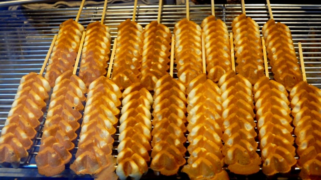 详情图-树枝上编成辫子的比利时华夫饼