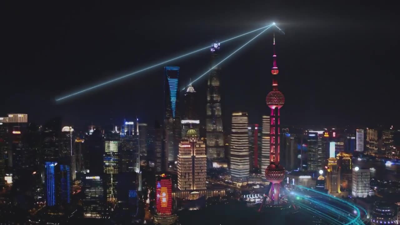 詳情圖-中國(guó)上海鳥瞰圖。通過(guò)5G、智慧城市和通信網(wǎng)絡(luò)概念、大數(shù)據(jù)數(shù)字城市連接空中城市。