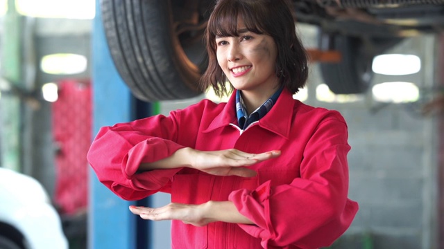 詳情圖-這是2020年國際婦女節(jié)的標(biāo)語:“一個平等的世界是一個允許的世界。讓我們?nèi)巳似降?。?></div><div   id=