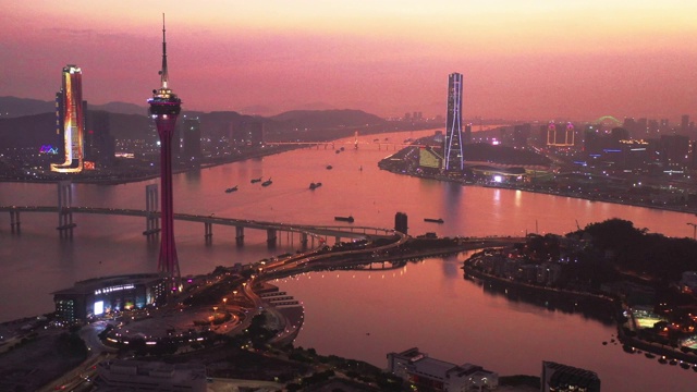 澳门夜间鸟瞰图。旅游目的地和旅游景点