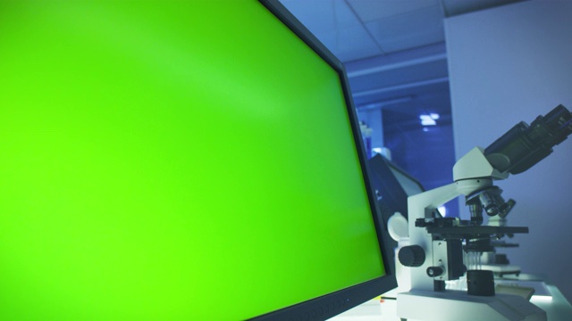 科学实验室。电脑屏幕上的色度键。