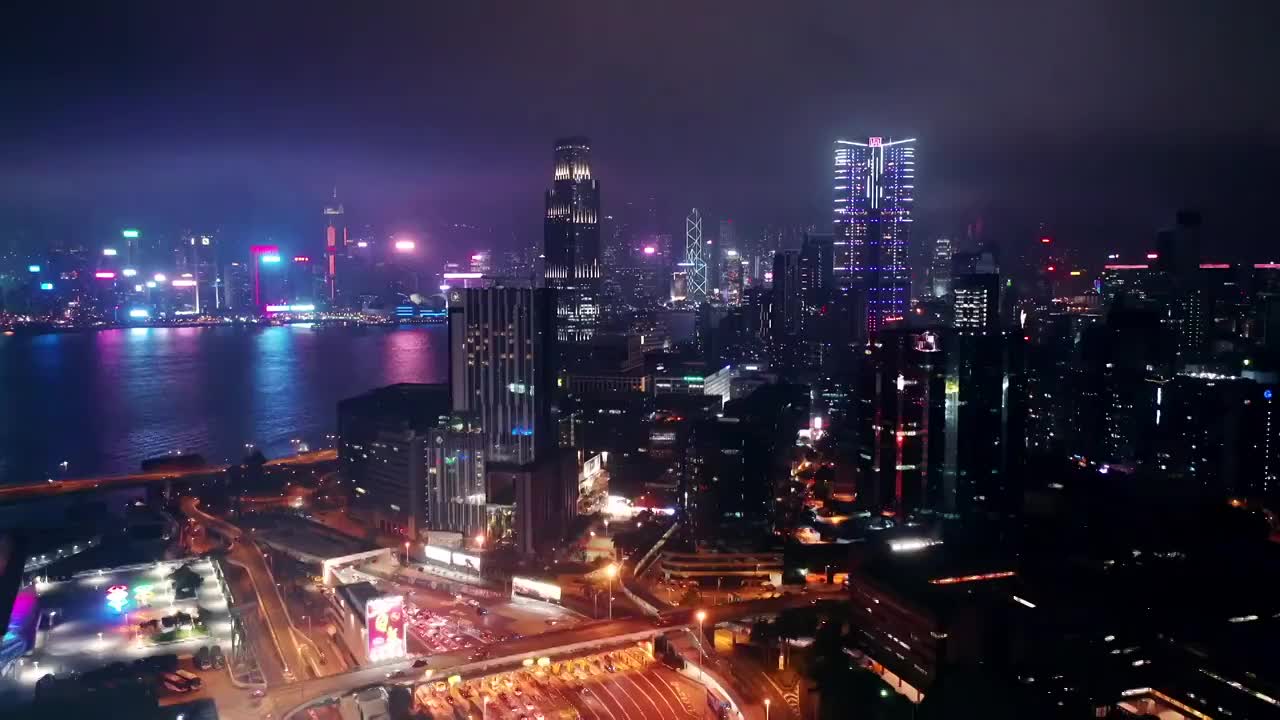 无人机拍摄的香港九龙城夜景