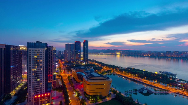 杭州城市天际线的高角度视图