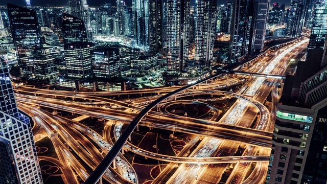 详情图-天桥和城市交通夜间鸟瞰图/阿联酋迪拜