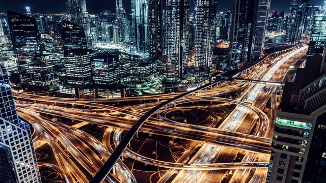 详情图-天桥和城市交通夜间鸟瞰图/阿联酋迪拜