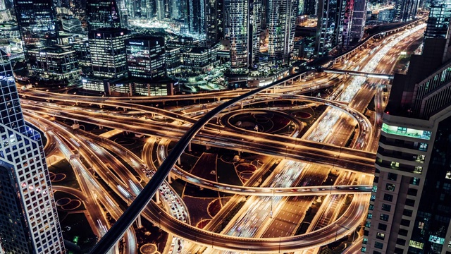 详情图-天桥和城市交通夜间鸟瞰图/阿联酋迪拜