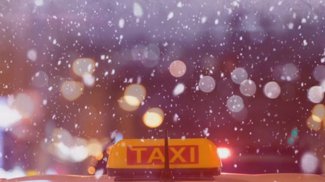 詳情圖-雪下出租車車頂下的夜景